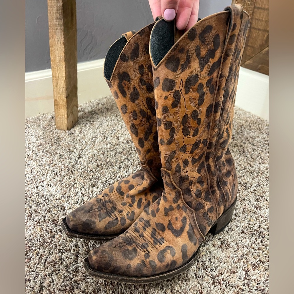 Leopard print Cavenders boots! Size 8.5. Gently worn!